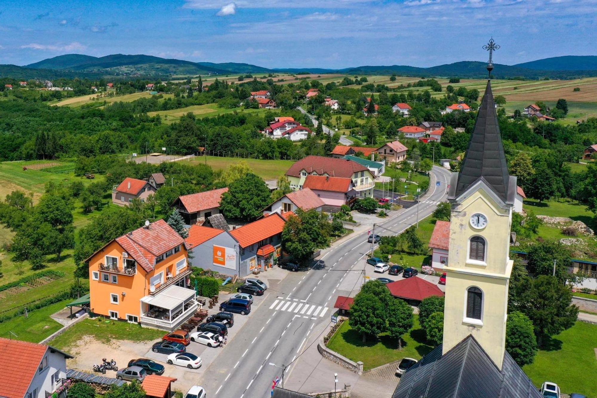 Accommodation "Old Town Dreznik" ラコヴィツァ エクステリア 写真